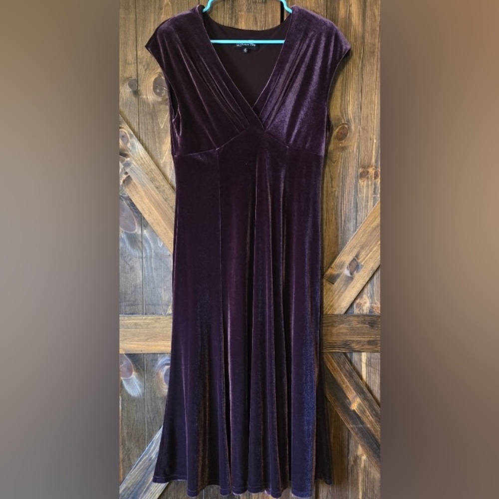Lovely Brown Velour midi Dress